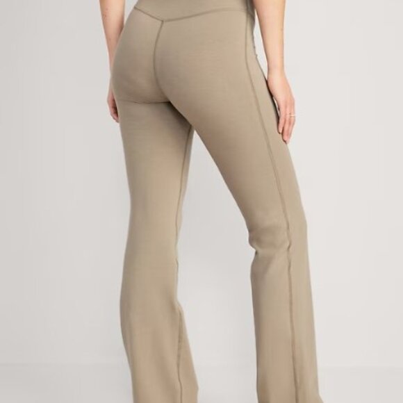 Old Navy Womens Powerchill Extra High Rise Slim Bootcut Pants Sz M Beige Workout - Picture 1 of 7